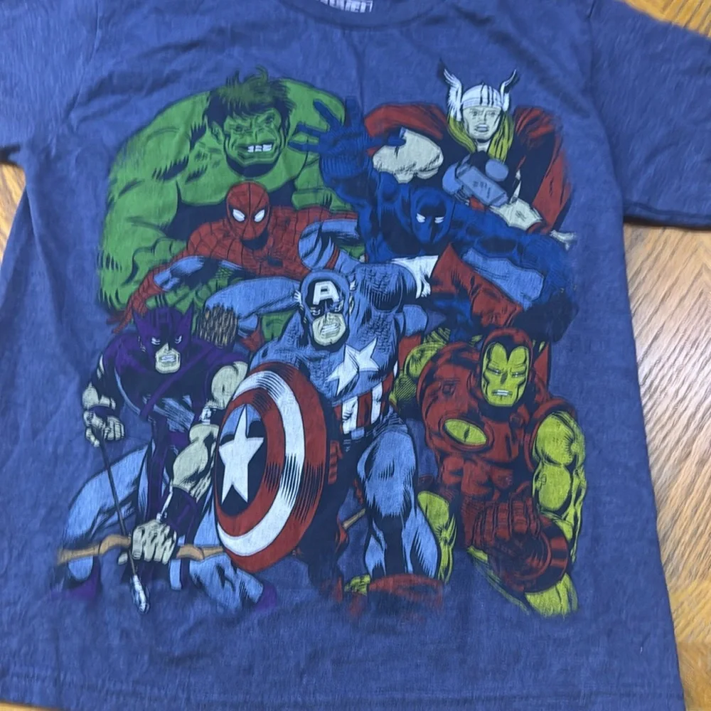 Marvel Graphic T-Shirt - Picture 2 of 7
